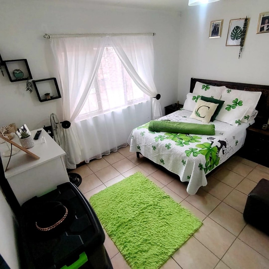 4 Bedroom Property for Sale in Amalinda Eastern Cape